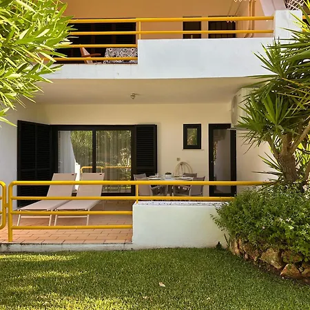 Apartman 1001 *